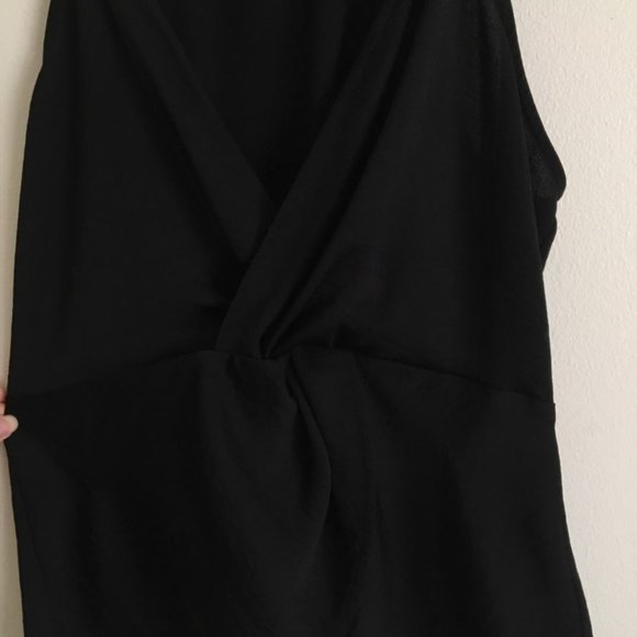 EXPRESS Black Front Knot Halter Top - Size Medium - Picture 2 of 8